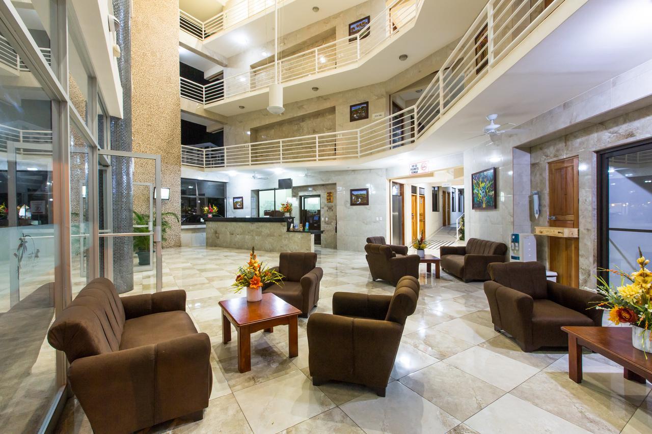 Hotel Arenas En Punta Leona Las Agujas Exterior foto